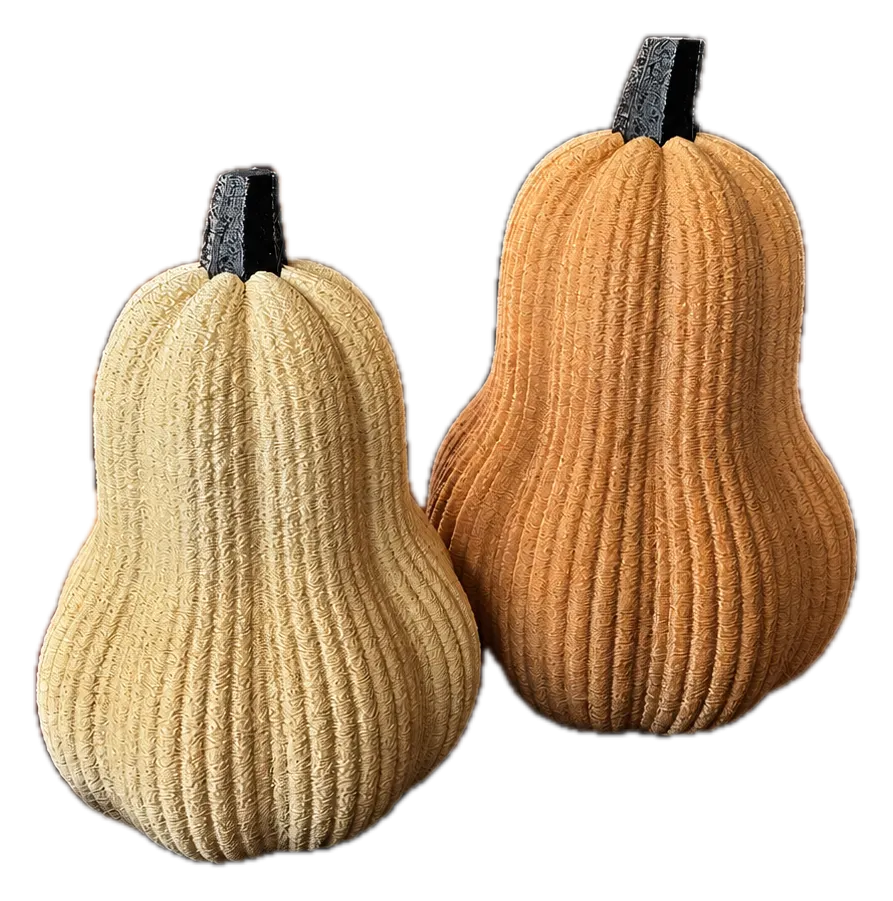 Pompoenen decoratie: twee 3D-geprinte pompoenen in oranje en beige naast elkaar
